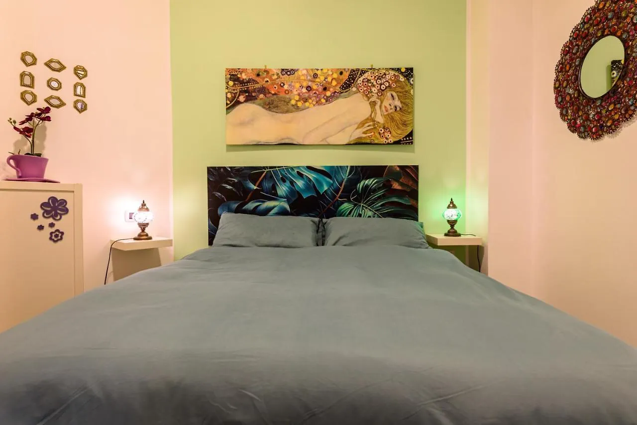 Jfk Mergellina Apartment Naples Italy