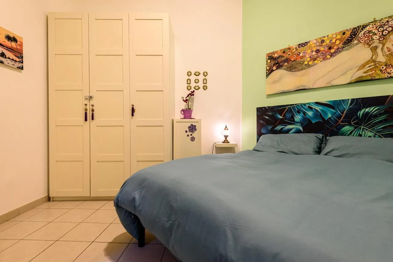 Jfk Mergellina Apartment Napoli 0*,